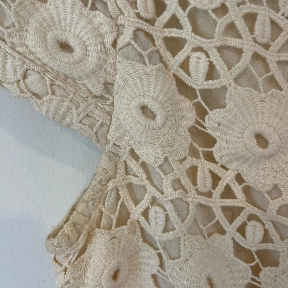 Juicy Couture eyelet cream dress size 6 - Picture 7 of 9